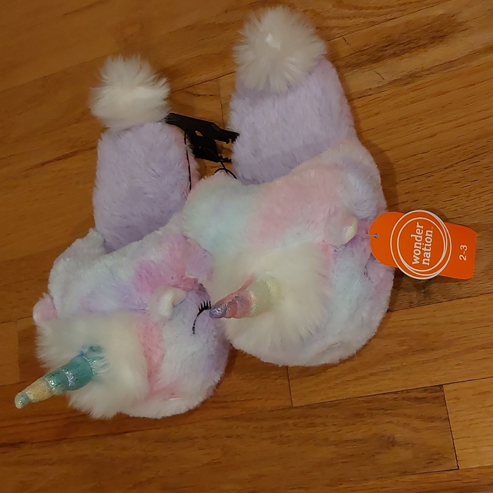 Wonder Nation Slippers